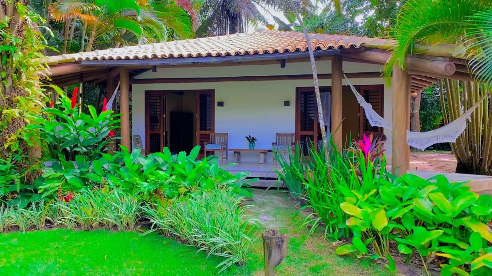 aluguel-de-casa-para-temporada-em-trancoso-na-praia-conforto-jurenik-turismo